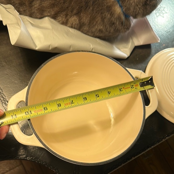BRANDANI DUTCH OVEN Cream Cast Iron Dutch Oven - Picture 13 of 16